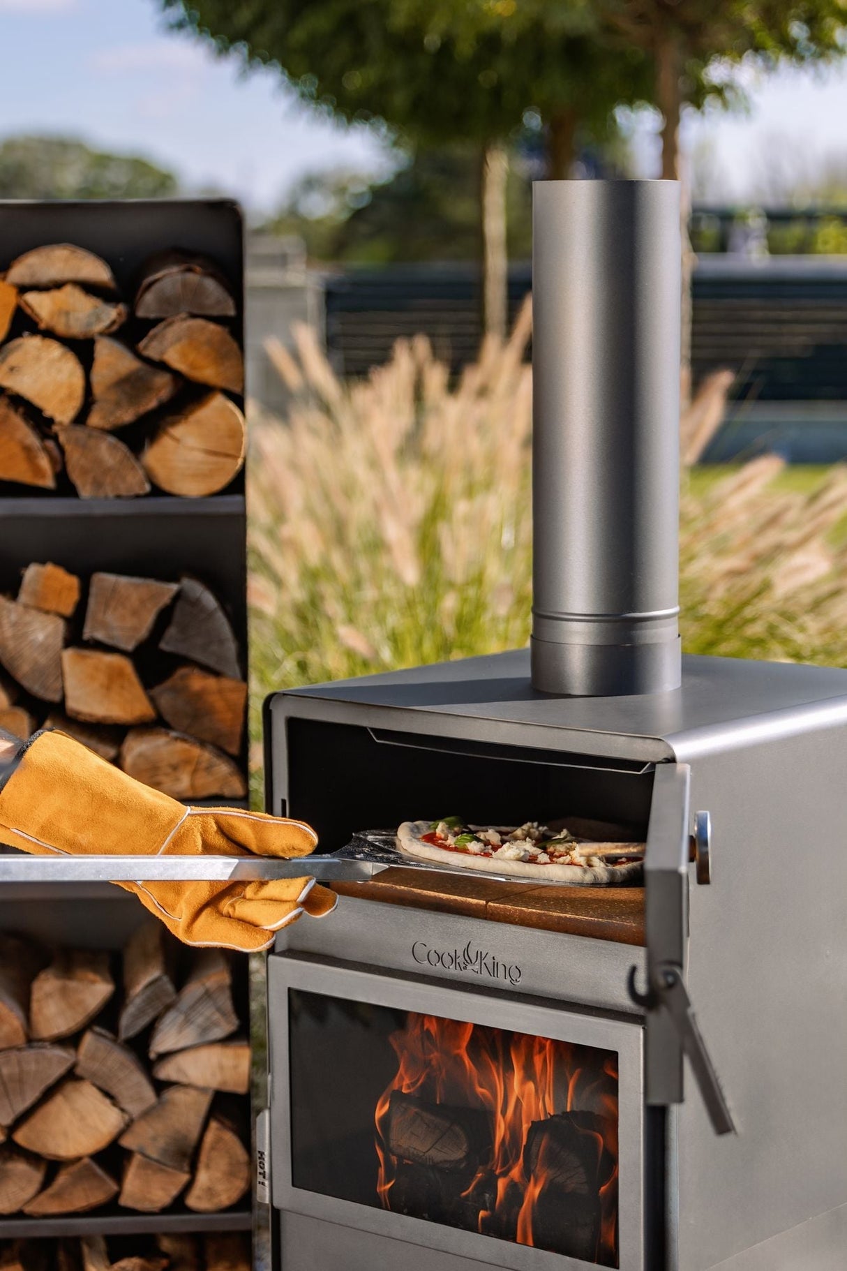 Stufa da giardino TOSCANA con forno per pizza, barbecue e affumicatore – in vero acciaio grezzo