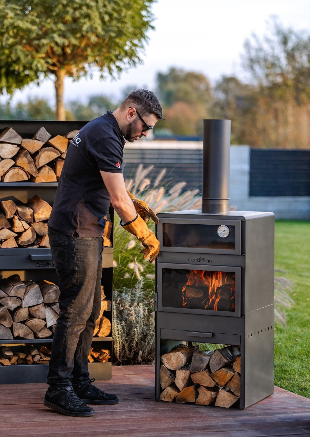 Stufa da giardino TOSCANA con forno per pizza, barbecue e affumicatore – in vero acciaio grezzo